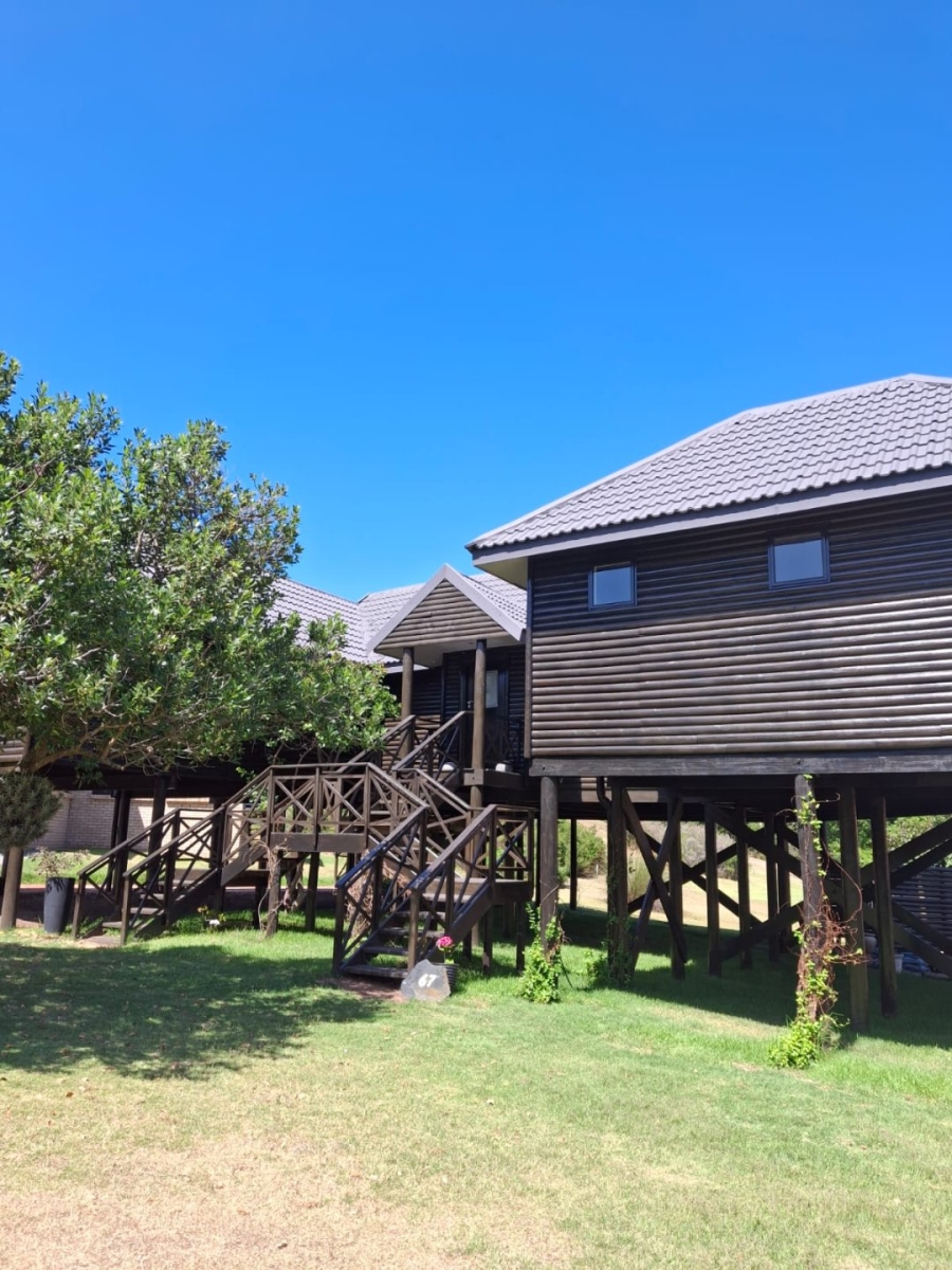 4 Bedroom Property for Sale in Dolphin Creek Golf Estate Western Cape